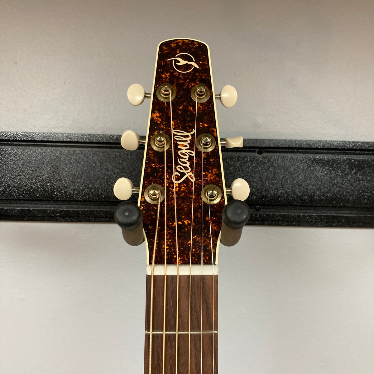 Seagull M6 Ltd Ruby Red CH EQ