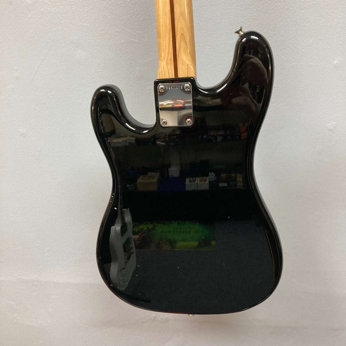 Squier Bullet Bass 1984 Black Guitars on Main