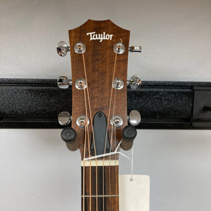 Taylor BBTe Big Baby Walnut w/bag USED
