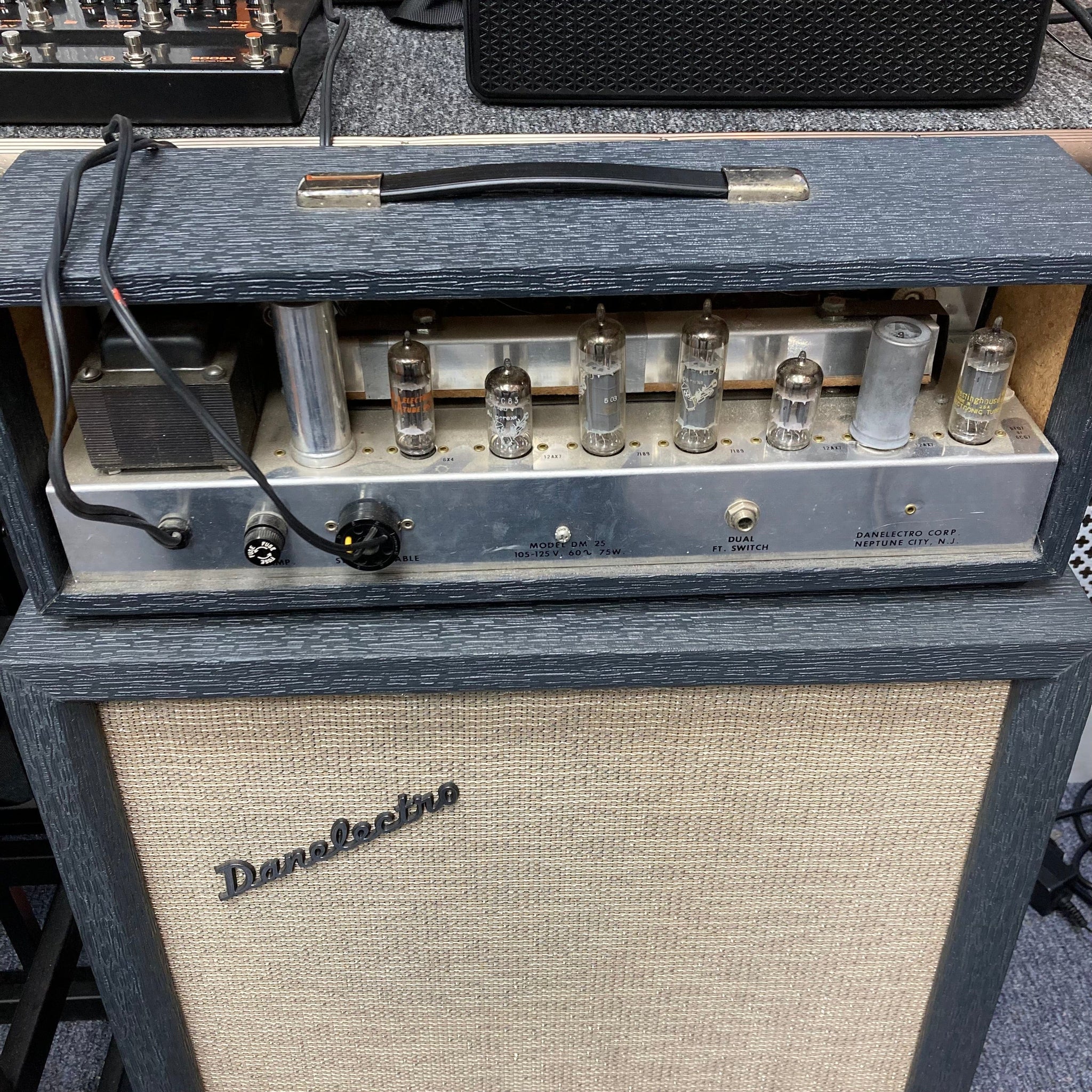 Dm Lectro Danelectro DM-25 Vintage 1960s Guitar Amp - Guitars on Main