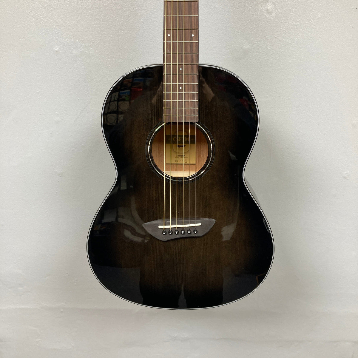Yamaha CSF1M Parlor Trans Black w/Gigbag