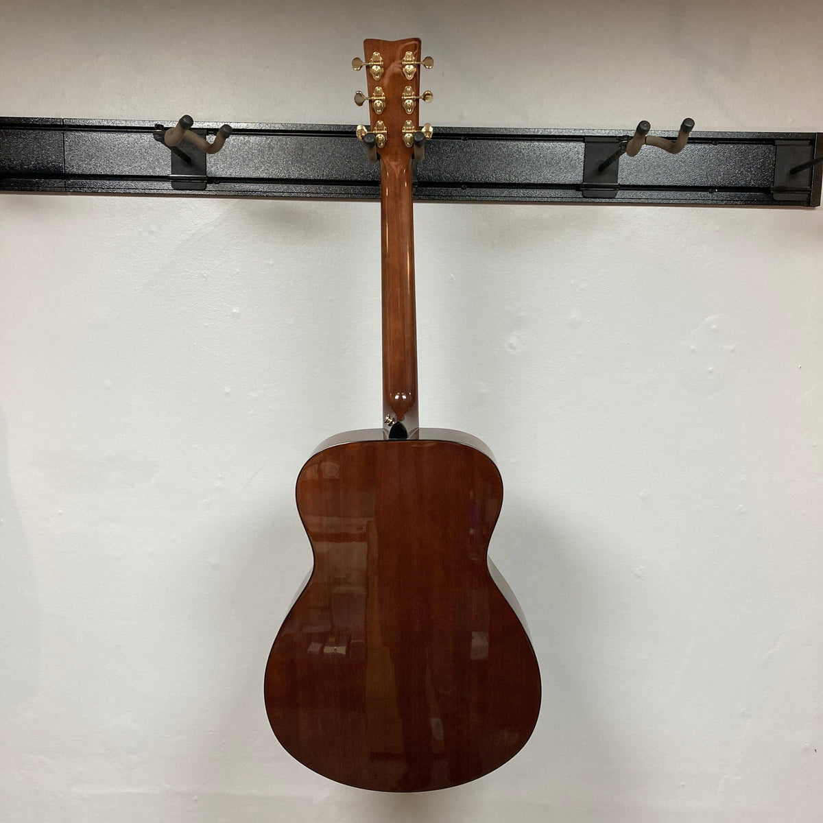 Yamaha Storia III Solid Mahogany Top Concert