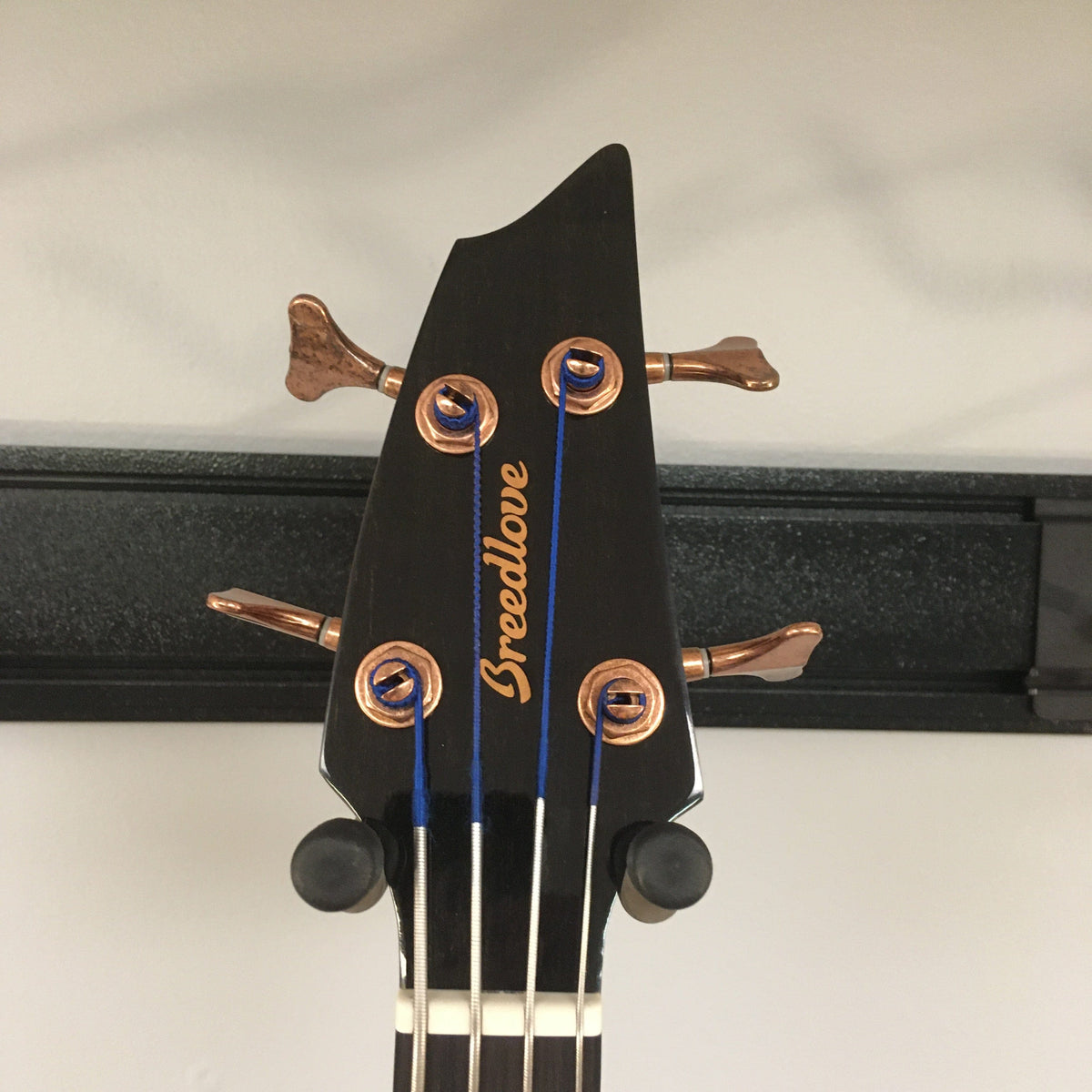 Breedlove Pursuit Exotic S Concerto Amber Fretless Bass CE B-Stock
