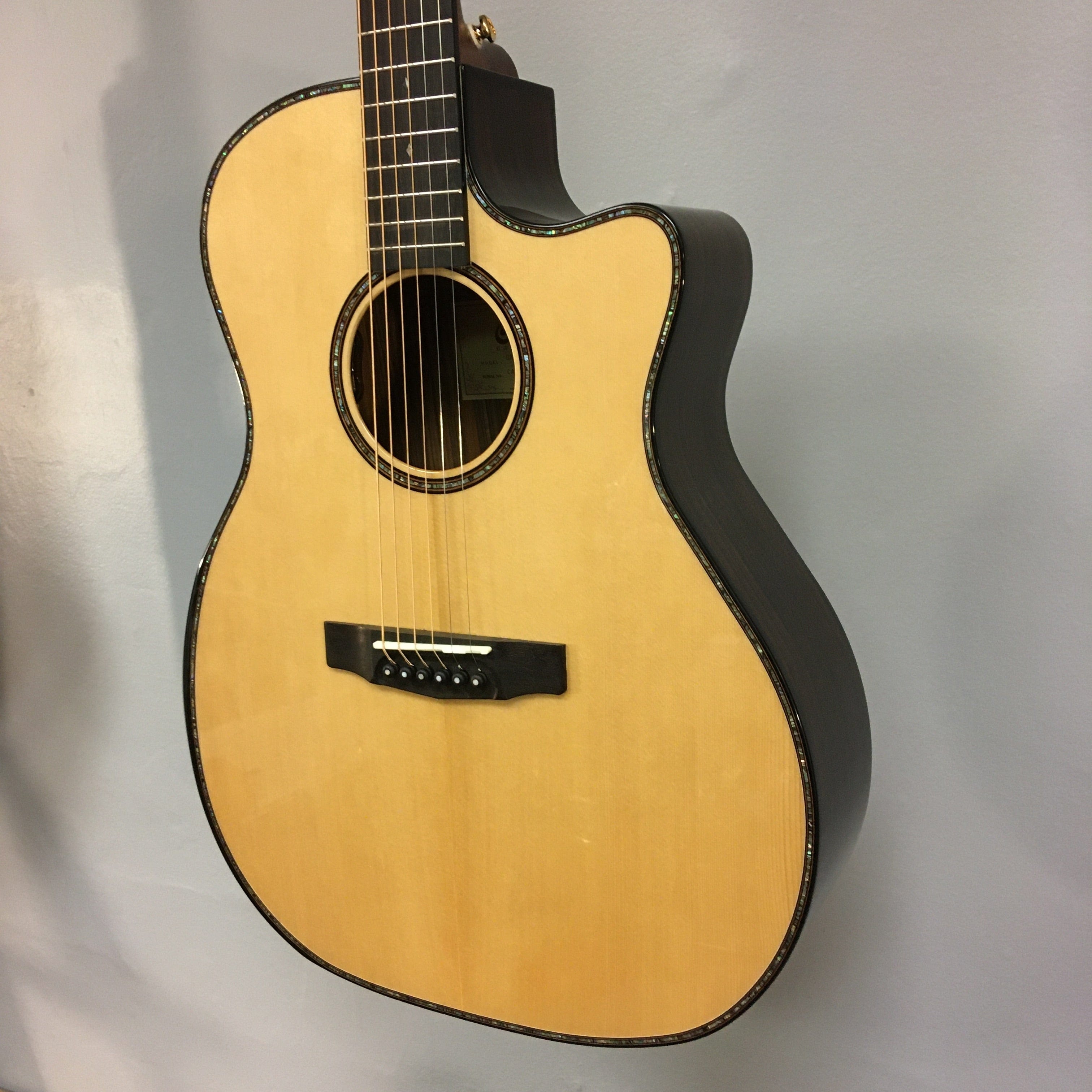 Regal Acoustic Cutaway Natural Arm Bevel