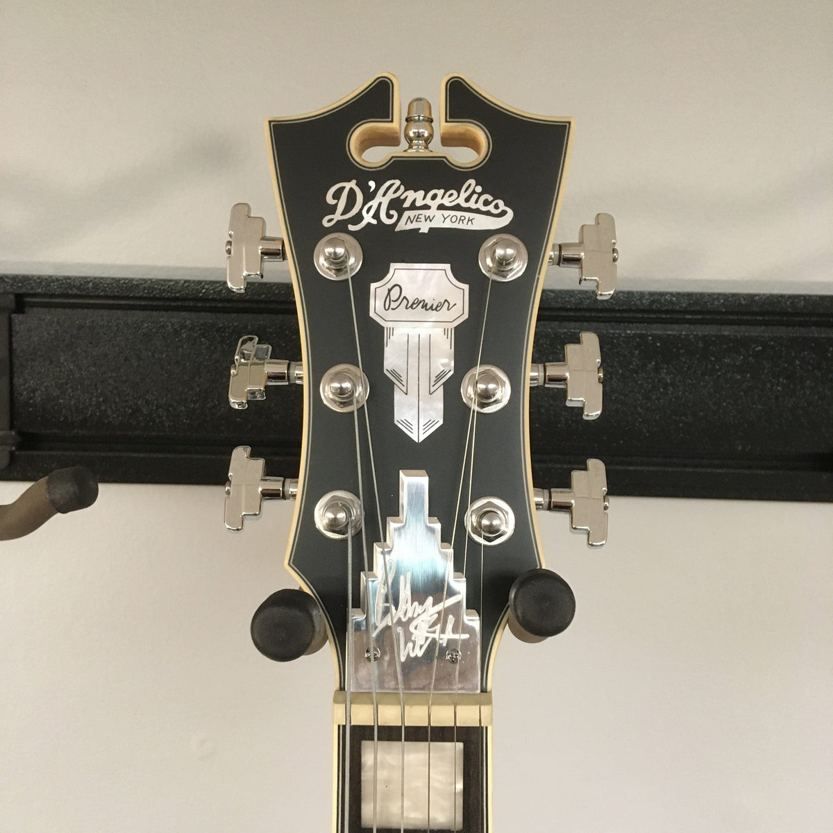 D&#39;Angelico Premier Bob Weir Bedford Guitars on Main