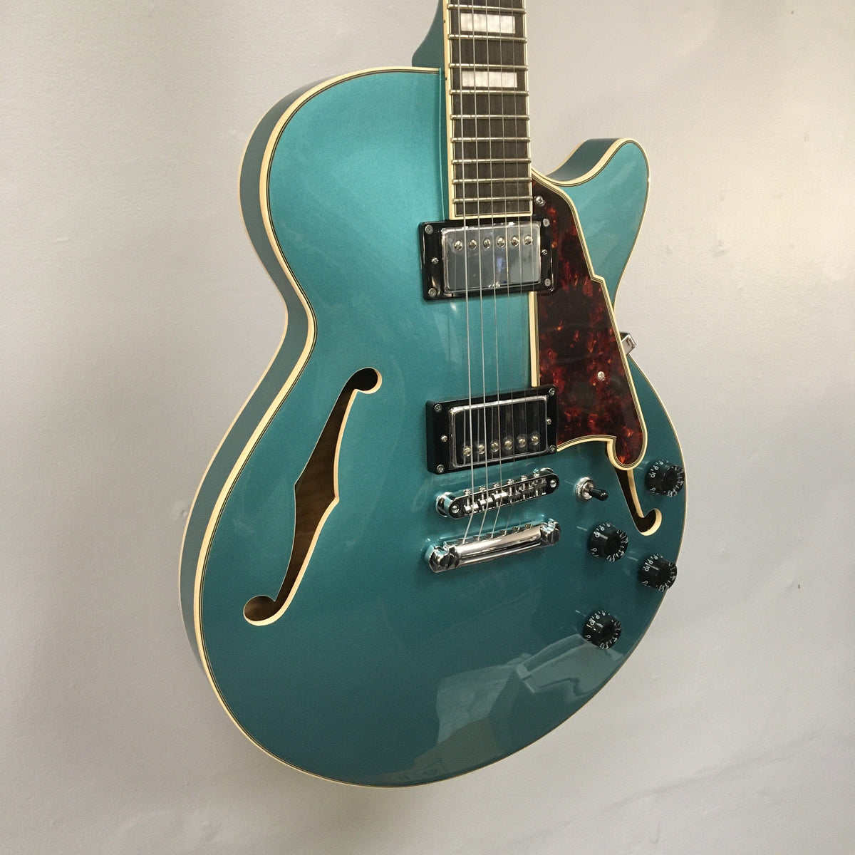 D&#39;Angelico Premier SS Semi-Hollow Electric Guitar