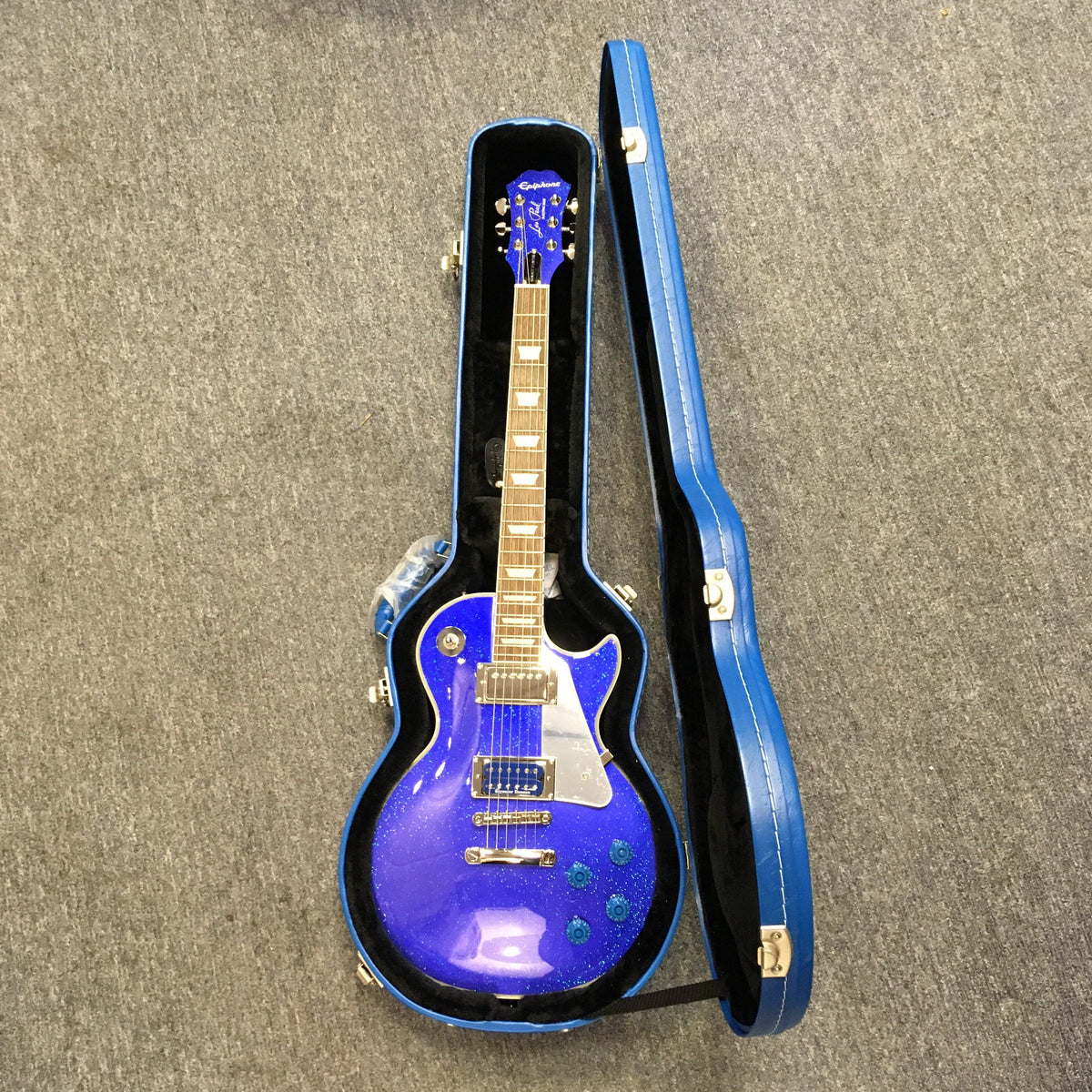 Epiphone Tommy Thayer Electric Blue Les Paul Outfit