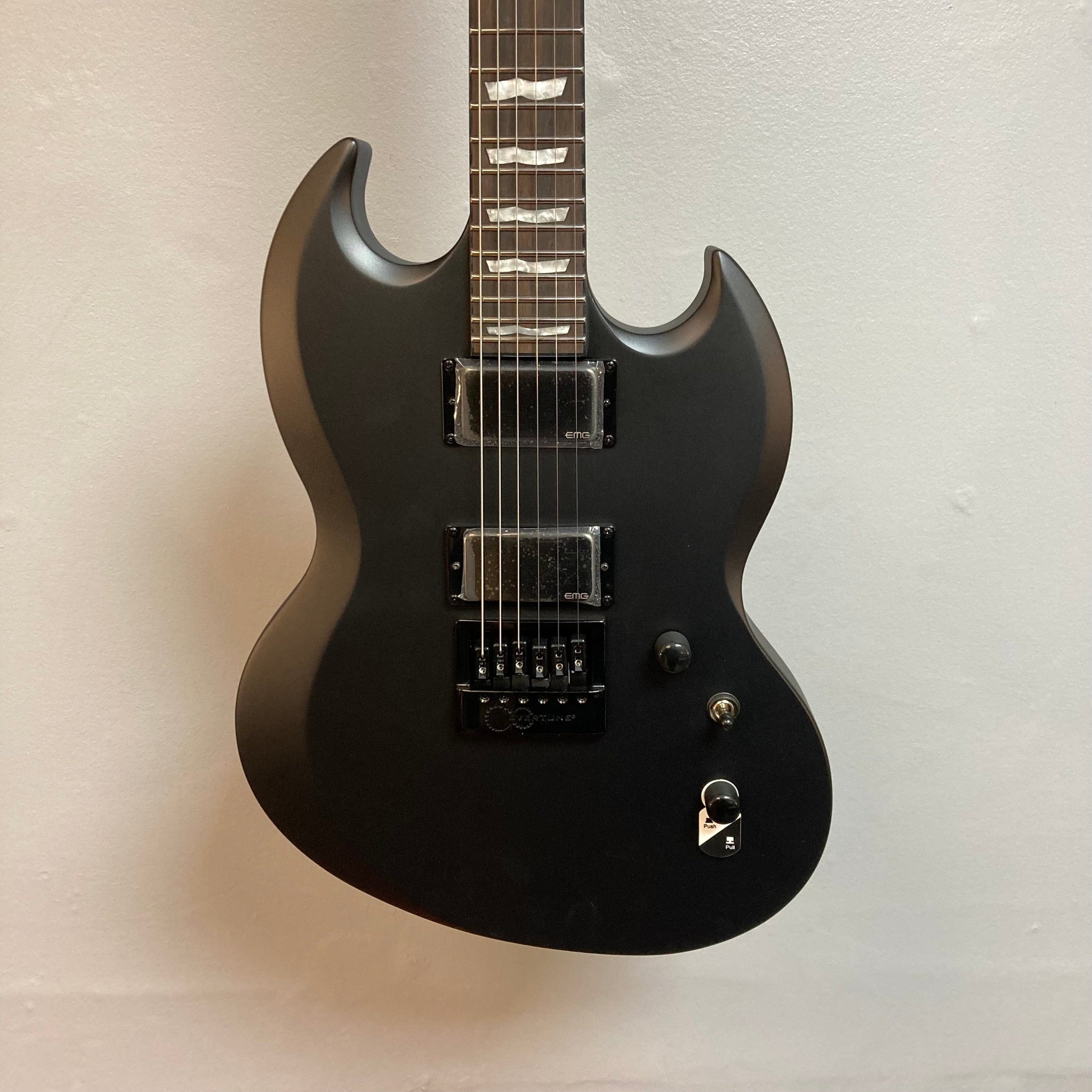 ESP LTD Viper-1000 EverTune Charcoal Metallic Satin