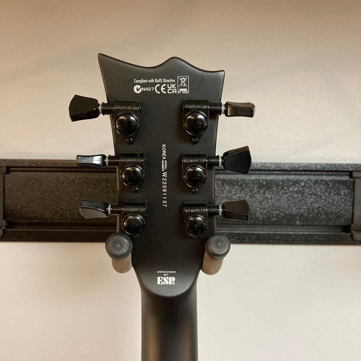 ESP LTD Viper-1000 EverTune Charcoal Metallic Satin