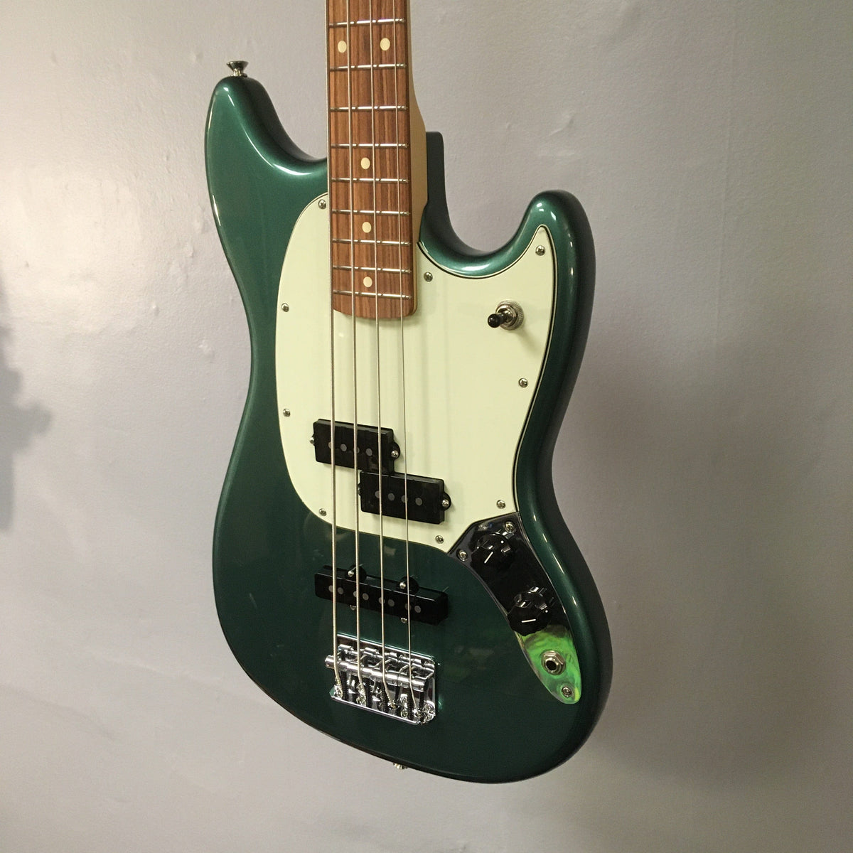 Fender Player Mustang Bass PJ Sherwood Green Refurb...