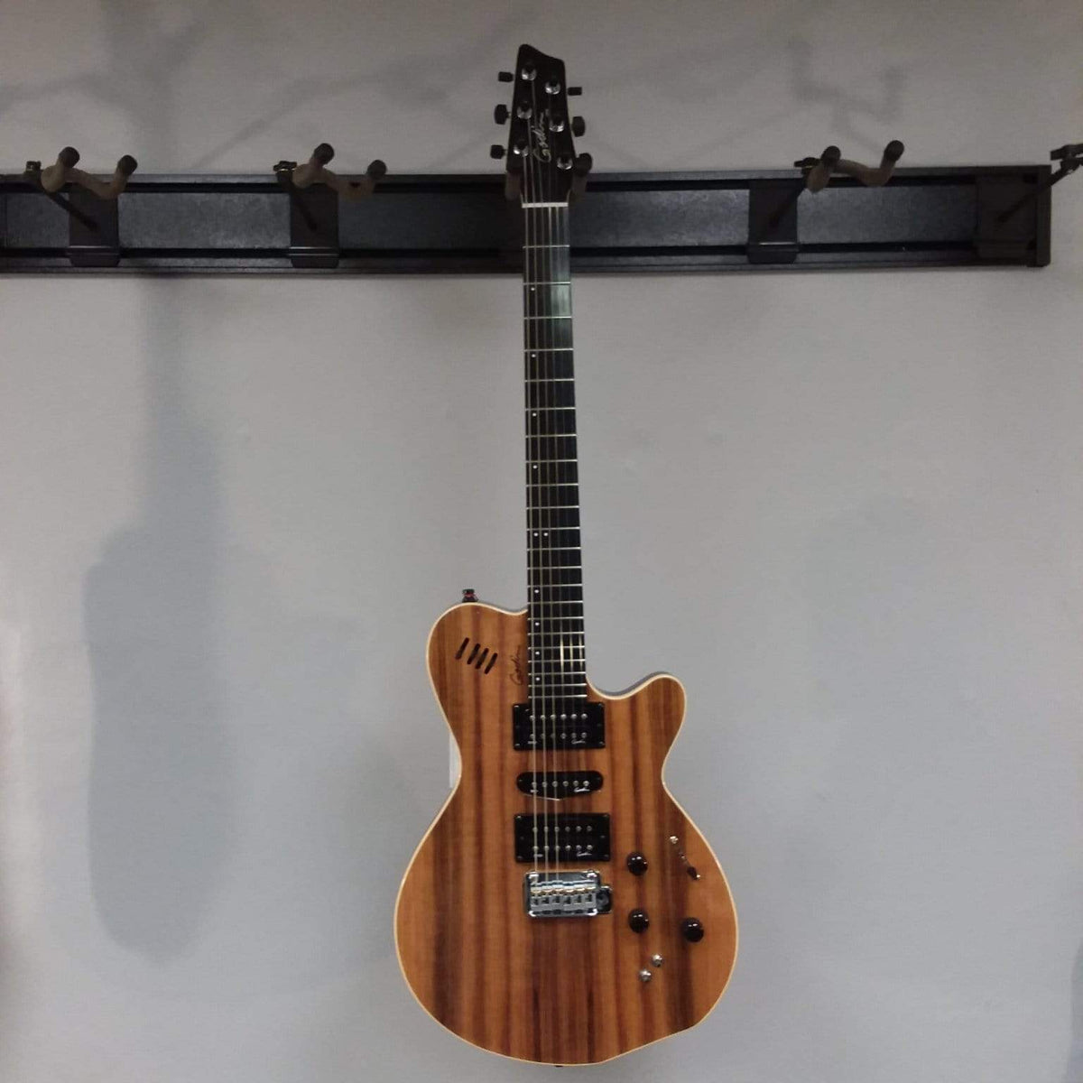 Godin  xtSA Koa LTD SF Guitars on Main