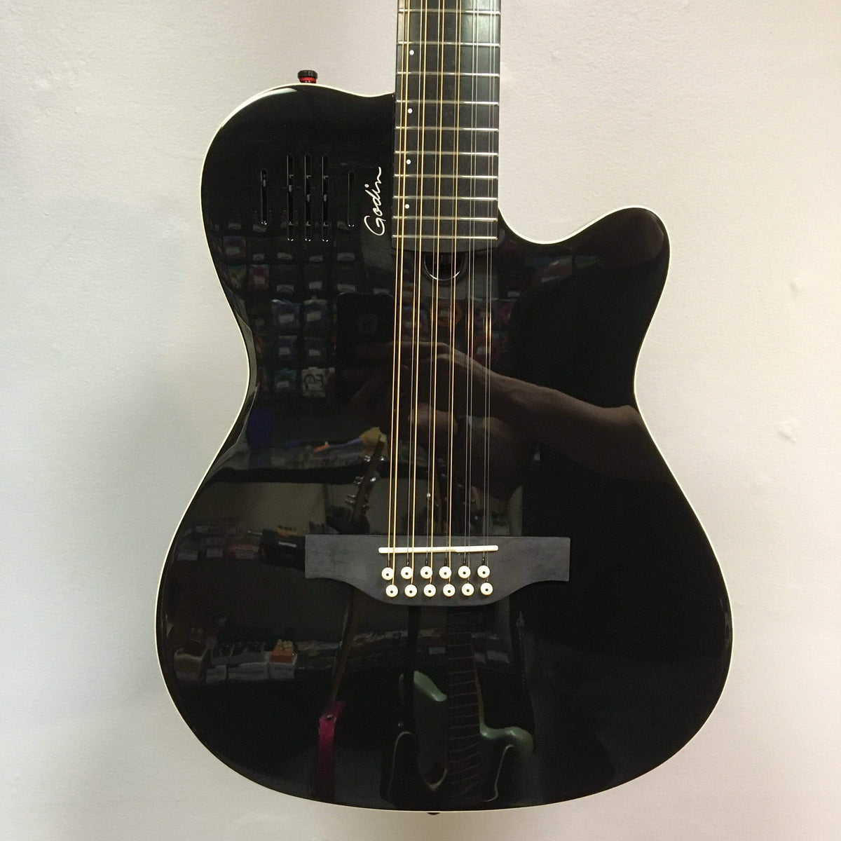 Godin A12 Black w/Gig Bag (blem) Guitars on Main