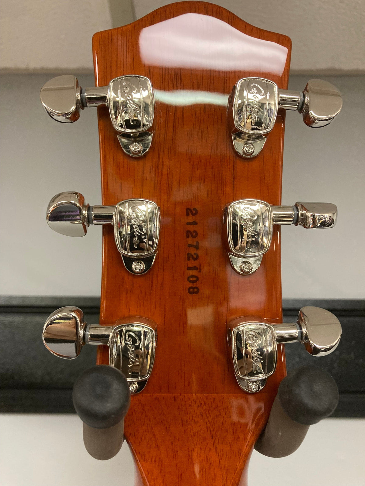 Godin Summit Classic Convertible Gold w/Prails Guitars on...