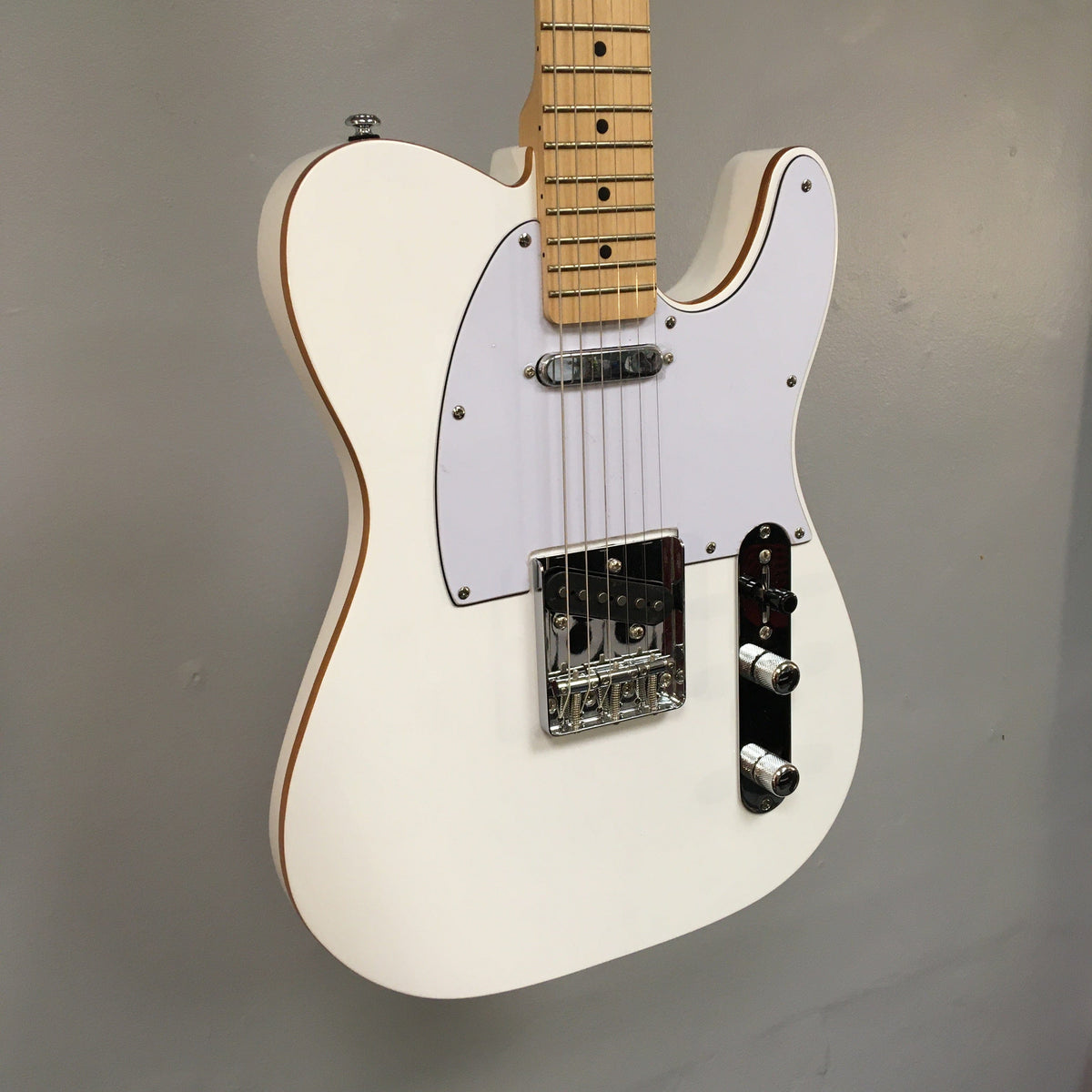 Michael Kelly 53 Gloss White Prototype Demo Guitars on Main