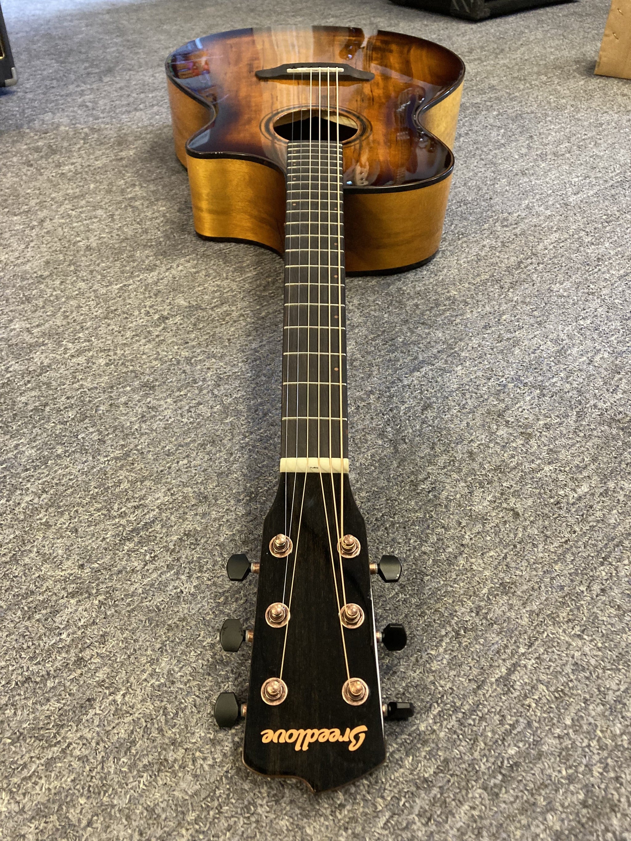 Breedlove Pursuit Exotic S Concerto Tiger's Eye CE