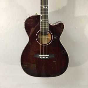 Seagull Artist Mosaic CH CW GT EQ Bourbon Burst guitar with a cutaway, solid spruce top, and discrete LR Baggs Anthem system shown in close-up.