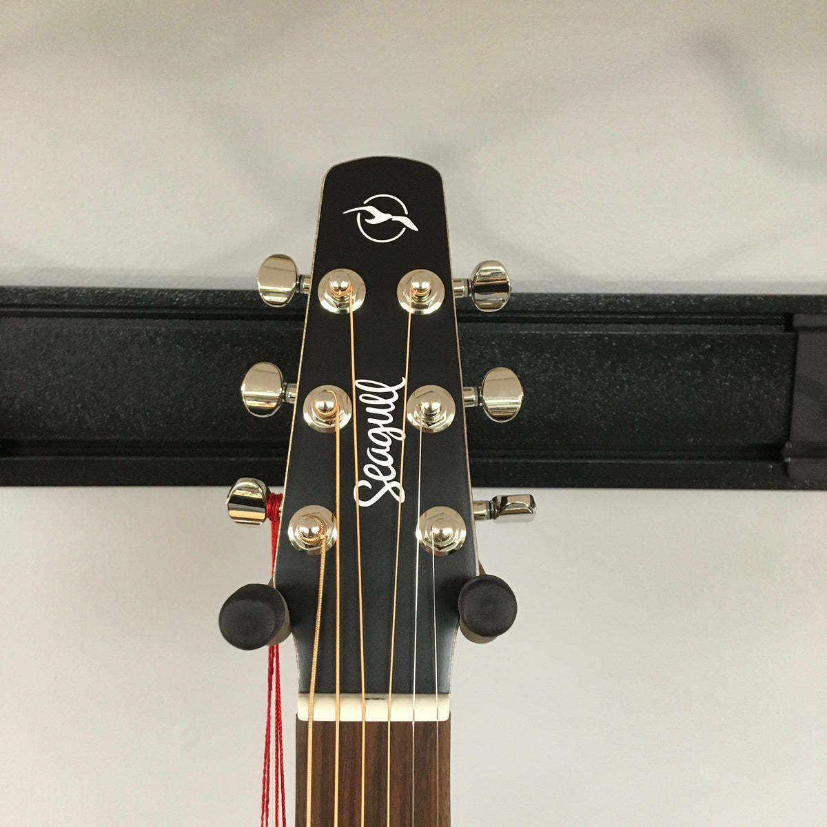 Seagull S6 Classic A/E Black SF Guitars on Main