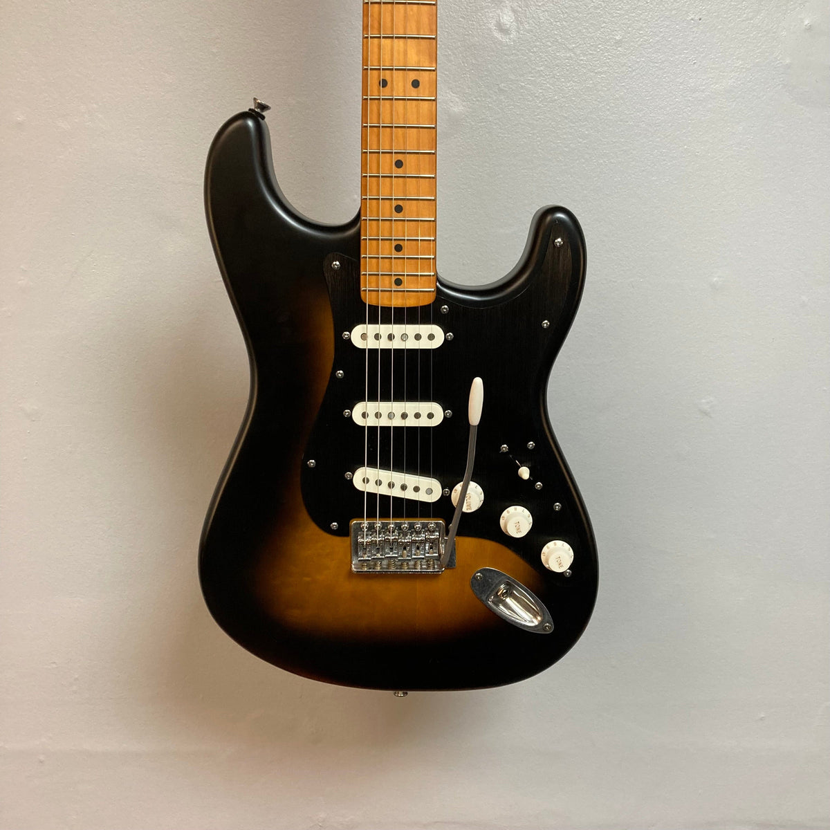 Squier 40th Anniversary Stratocaster Vintage Edition...