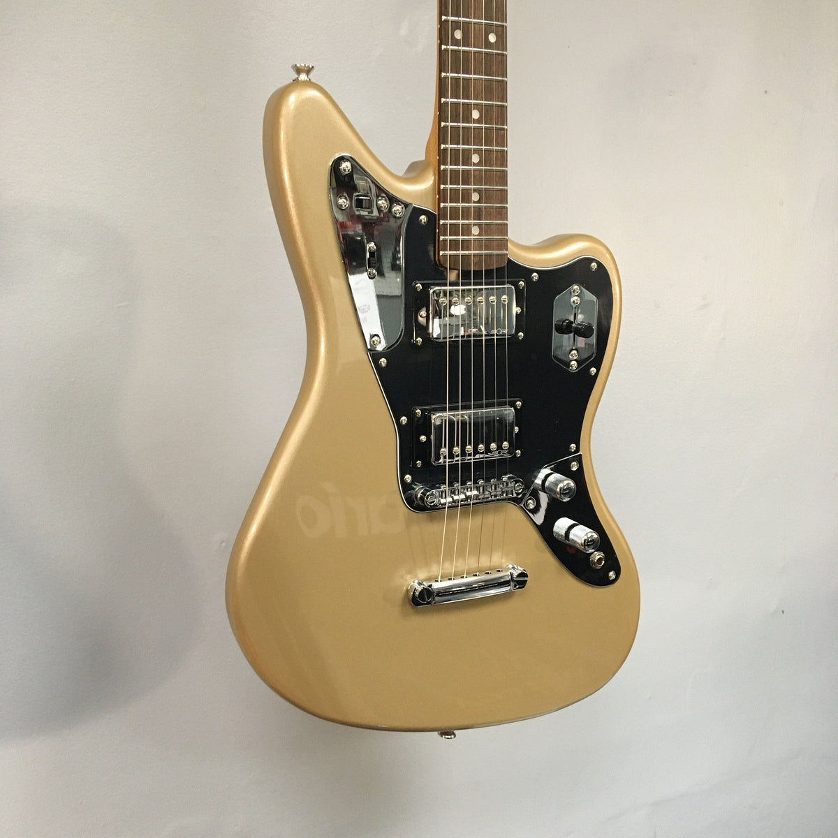 Squier Contemporary Jaguar HH ST - Shoreline Gold Guitars...